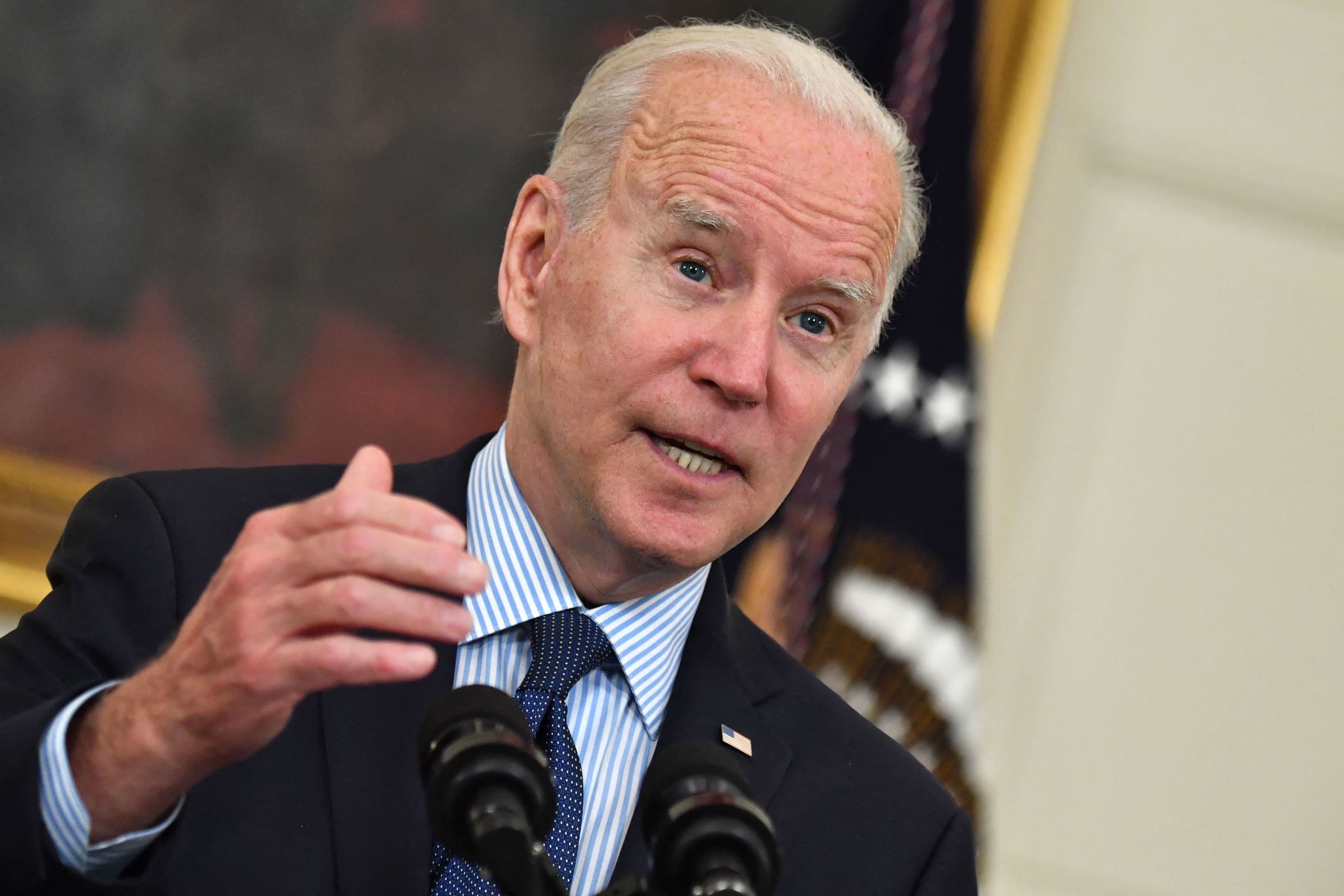 Biden thotë se do t’i pushonte punonjësit nëse nuk marrin pushim
