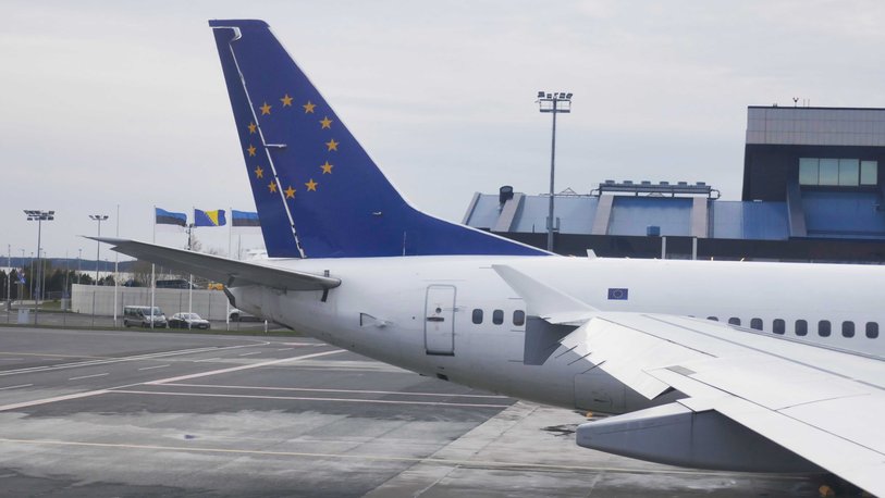 Çfarë po ndikon në largimin e të rinjve nga Kosova?