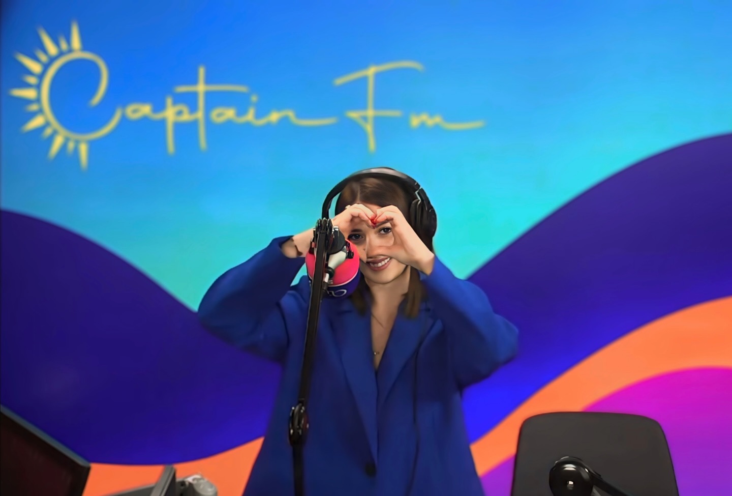 Fiona e “Glam Radio”: Radio është dashuri dhe dashuri duhet të jetë çdo punë që ju e bëni!