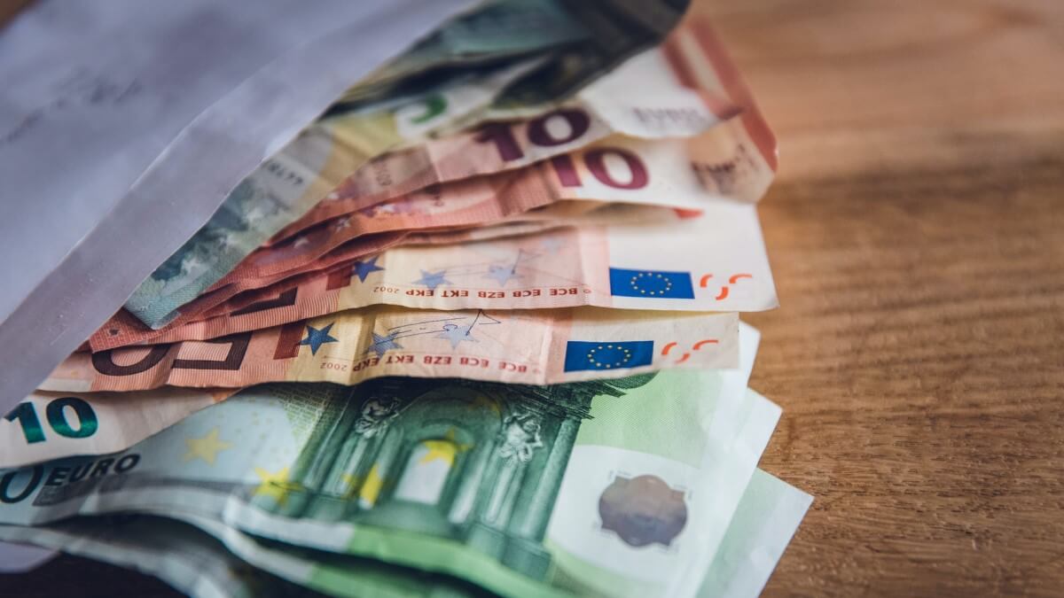 Kuptoni se cili vend në Evropë e ka pagën më të madhe minimale?