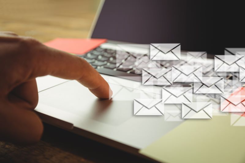 Kuptoni se cila është koha më e mirë për ta dërguar një e-mail